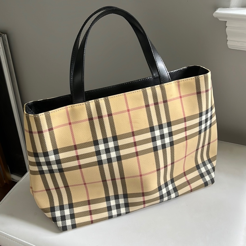 BURBERRY PURSE